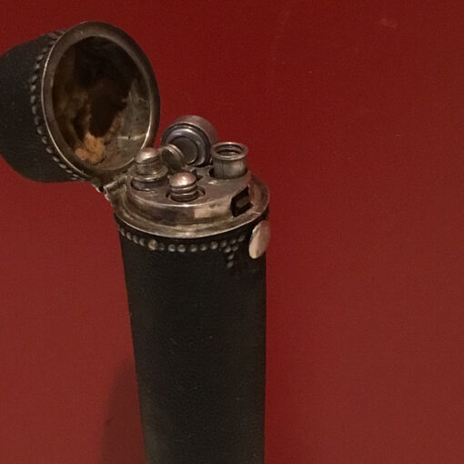 Sigillo con strumenti argento e pelle di pesce